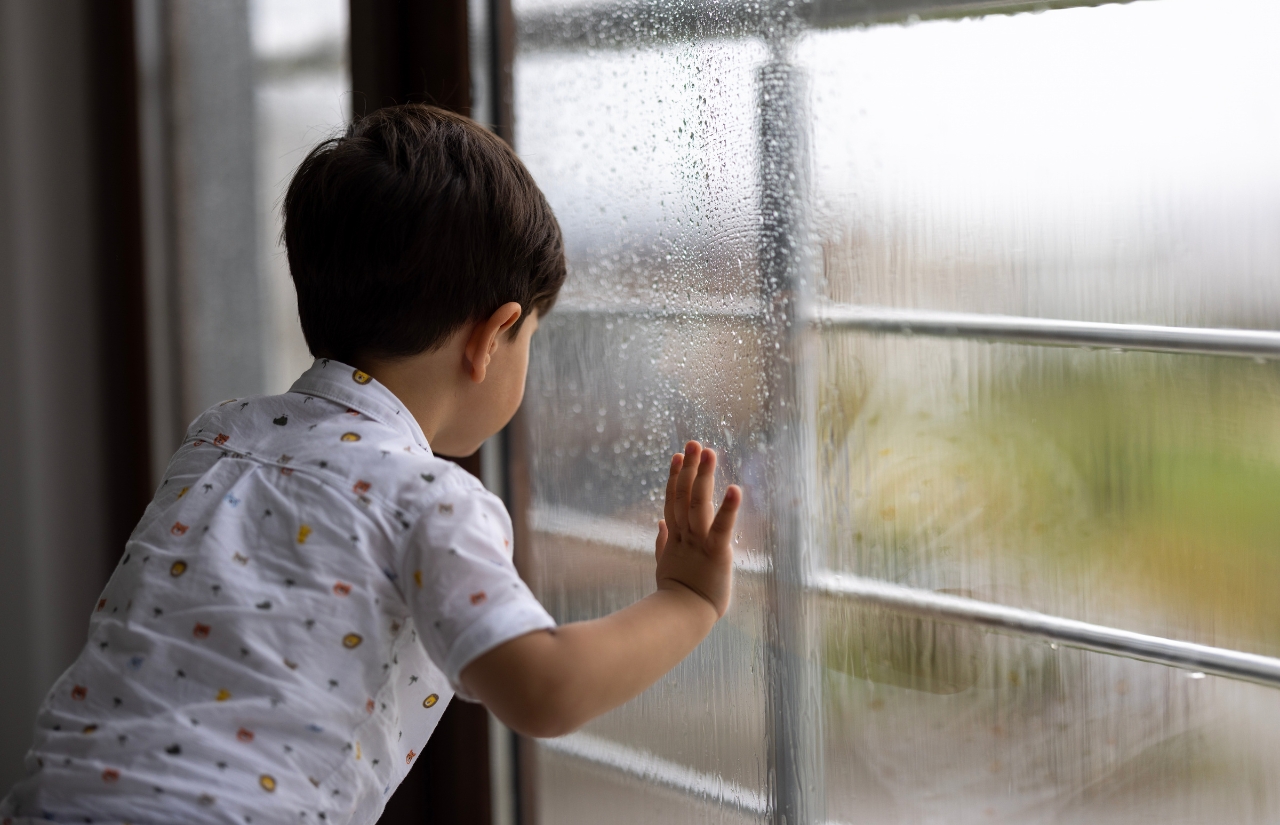 Why Do Windows Rattle When The Wind Blows & How To Fix